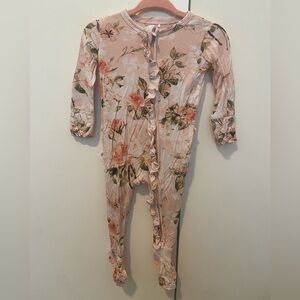 Posh Peanut Vintage Pink Rose Floral Footie